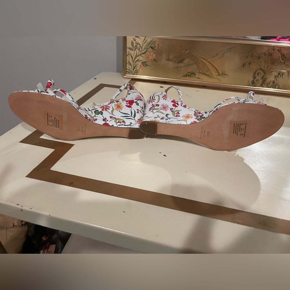 Kate Spade White Floral Heels - Picture 5 of 6